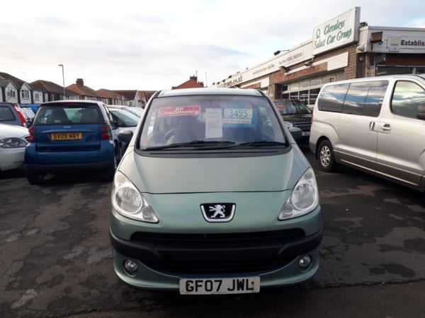 2007 (07) Peugeot 1007 1.4 Dolce 3-Door From £2,695 + Retail Package For Sale In Near Blackpool, Lancashire