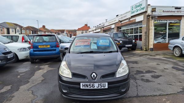 2006 (56) Renault Clio 1.6 VVT Expression Automatic 5-Door From £4,195 + Retail Package For Sale In Near Blackpool, Lancashire