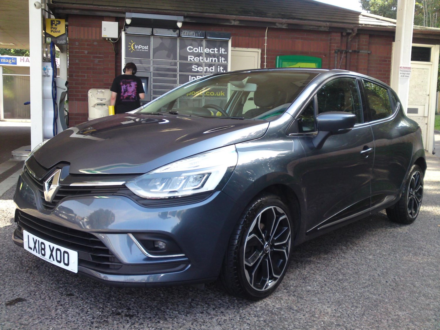 Renault Clio Listing Image