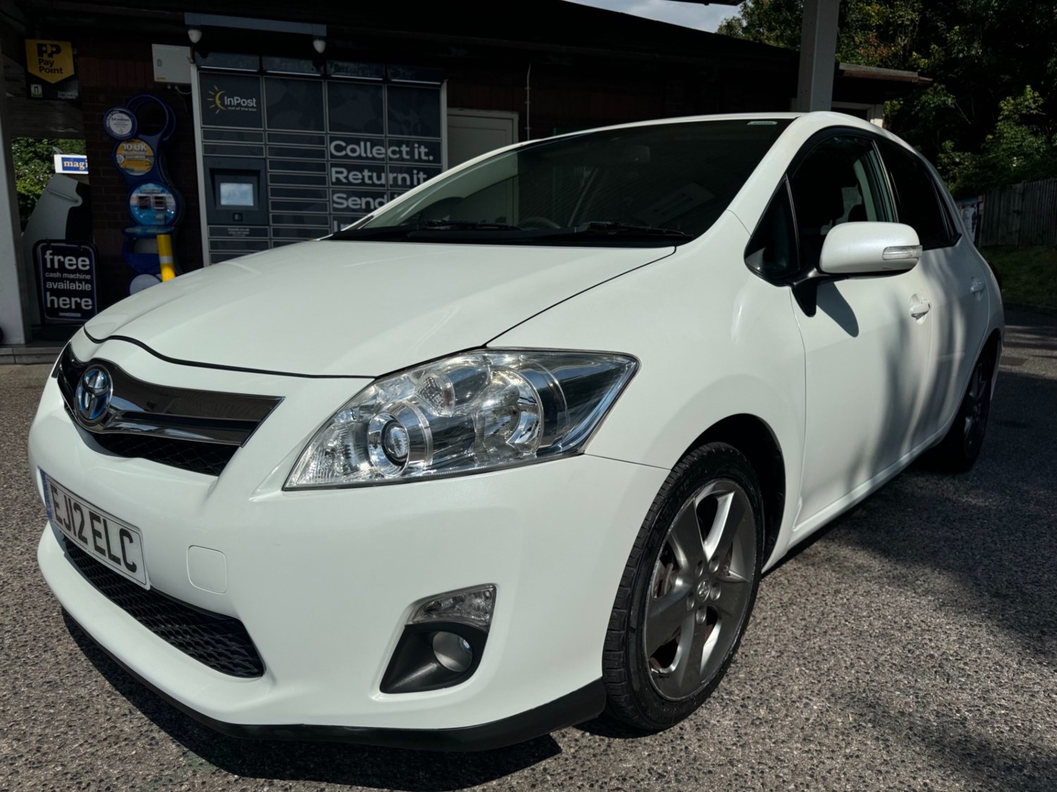 Toyota Auris Listing Image