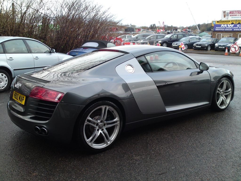 2007 (57) Audi R8 4.2 QUATTRO R TRONIC AUTO / LEATHER / SAT / NAV / FULL HISTORY / LOW MILES For Sale In Watford, Hertfordshire