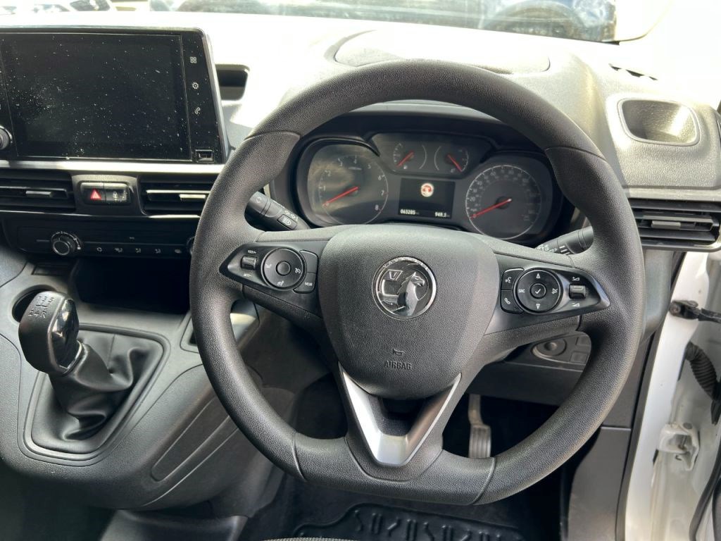 Vauxhall Combo Listing Image