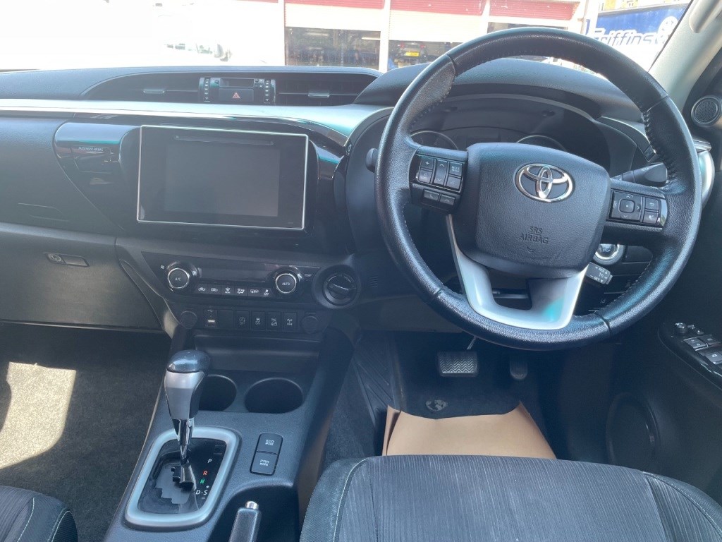 Toyota Hilux Listing Image