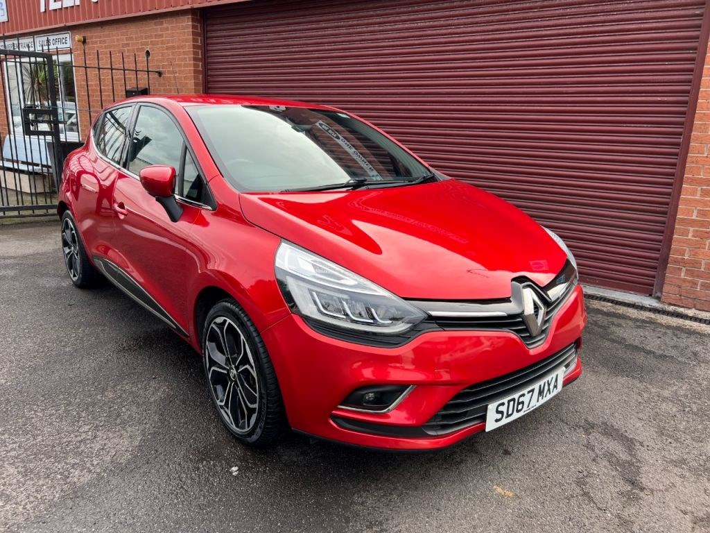 Renault Clio Listing Image