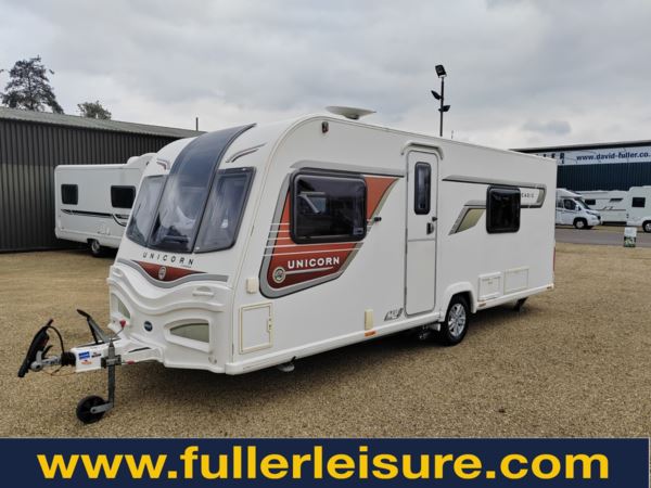 Used Bailey UNICORN CADIZ 2013 4 BERTH TWIN SINGLE BEDS CARAVAN WITH ...