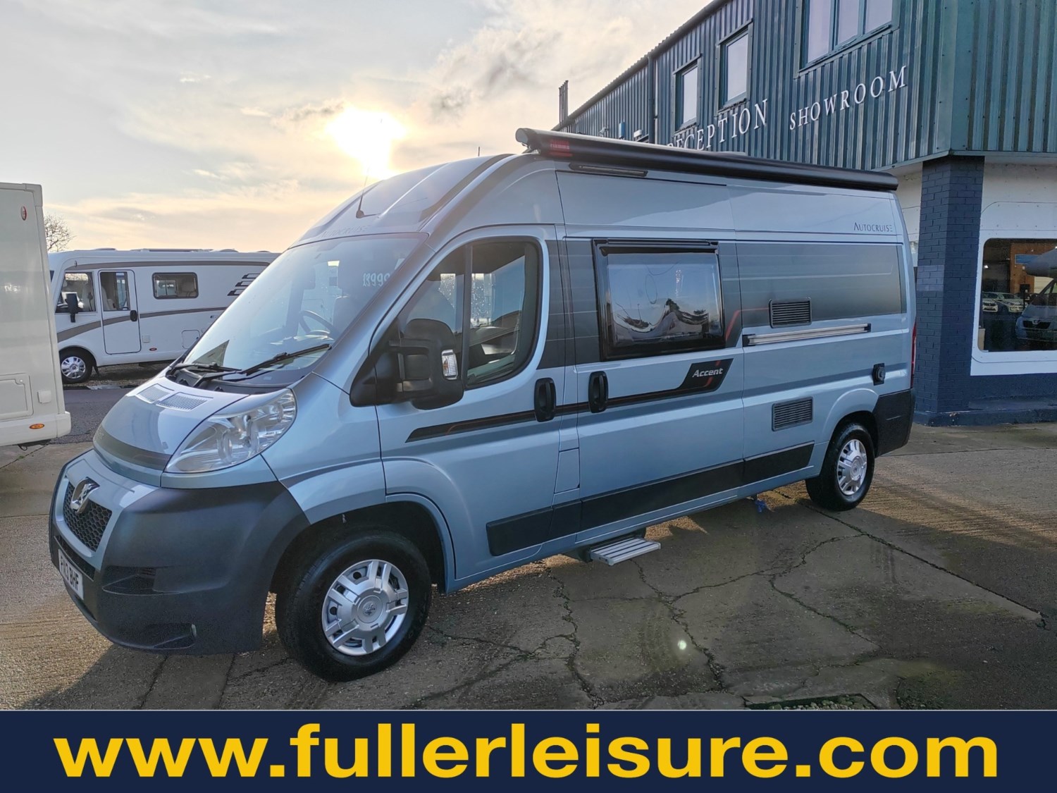 Used Autocruise ACCENT PEUGEOT 2.2 130 BHP MAN 3 BERTH REAR LOUNGE ...