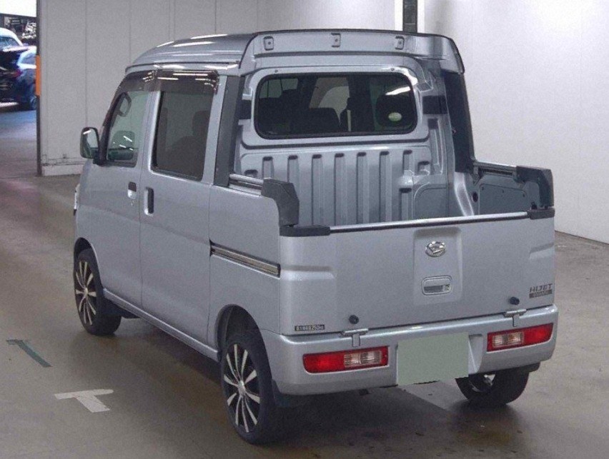 Daihatsu Hijet Listing Image