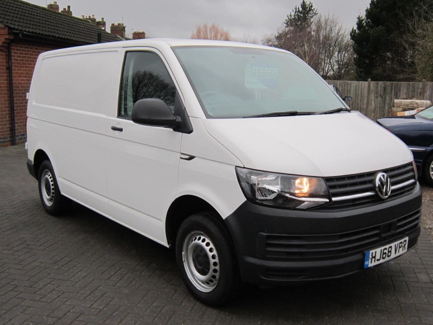 Volkswagen Transporter Listing Image