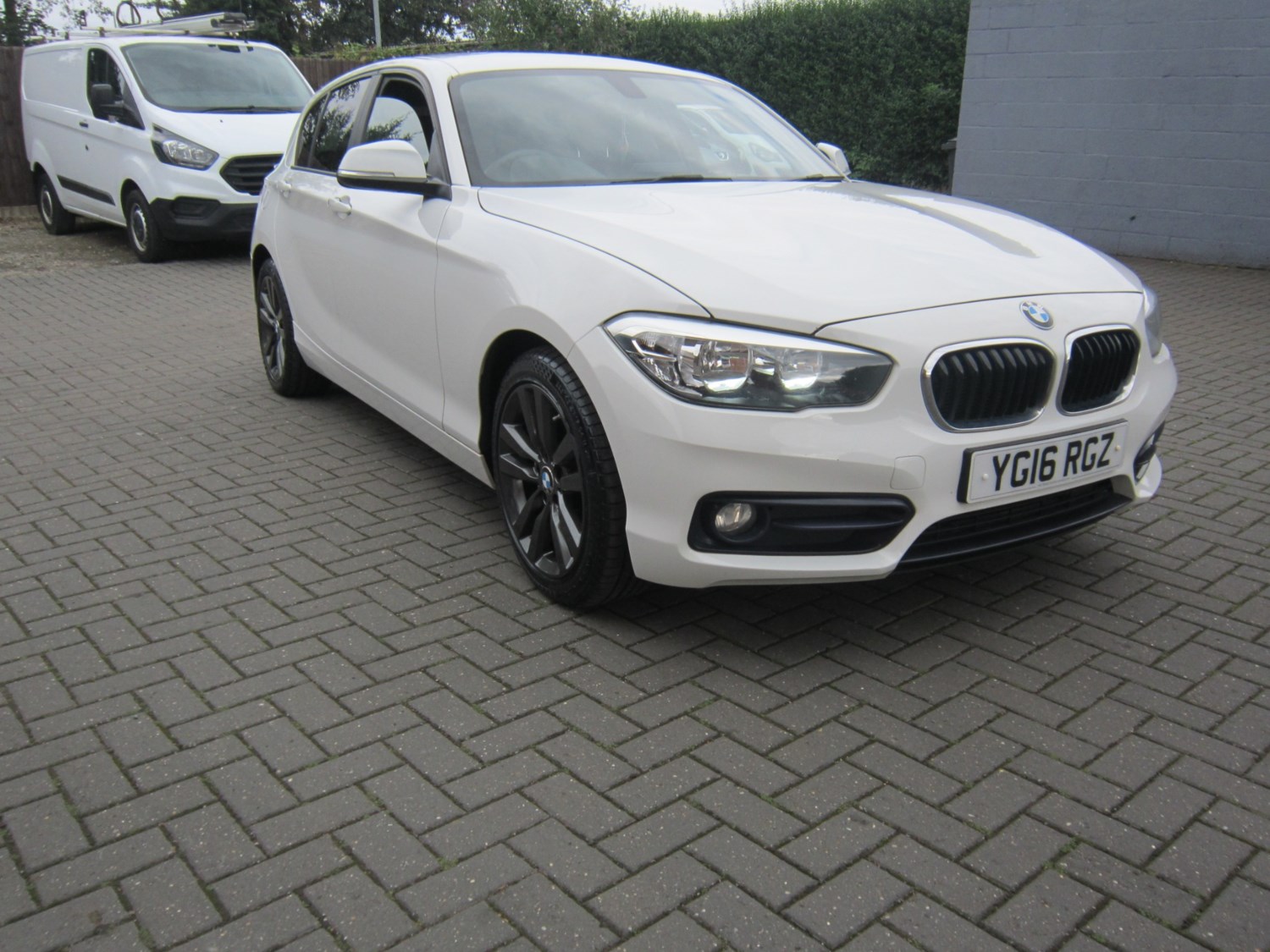 BMW 1 Series Listing Image