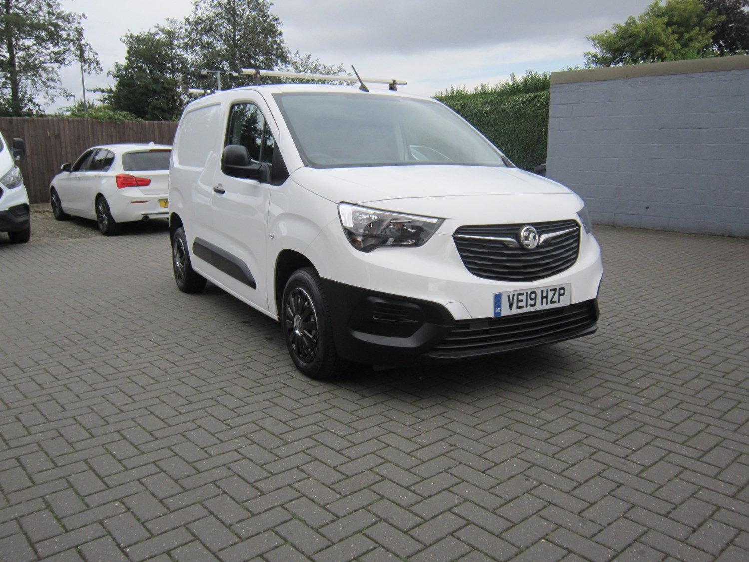 Vauxhall Combo Listing Image