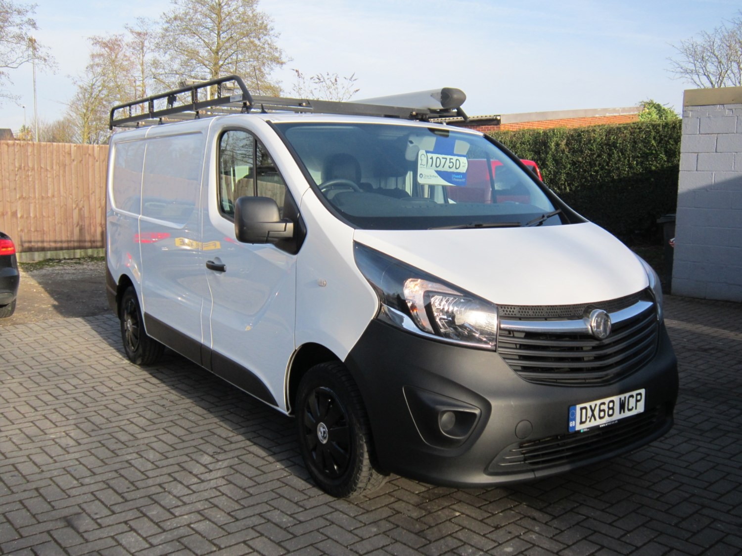 Vauxhall Vivaro Listing Image