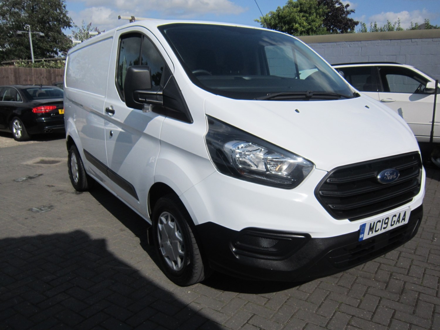 Ford Transit Custom Listing Image